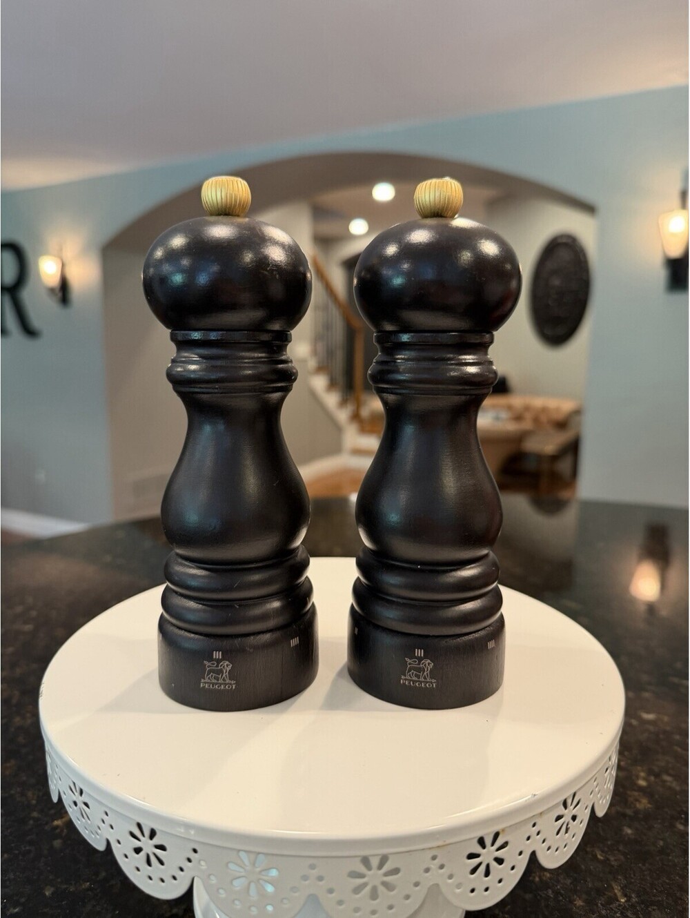 Peugeot France Salt And Pepper Mill Set of 2  Matte Black 7” Excellent
